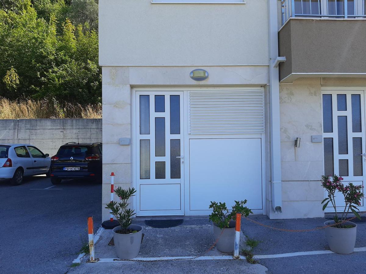 Rakocevic Apartments Petrovac Zewnętrze zdjęcie